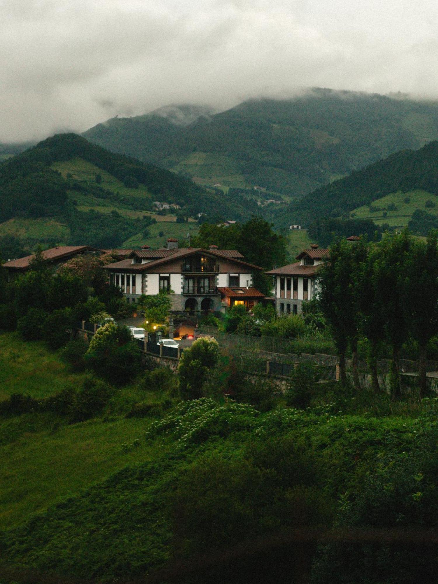 Baiolei Guest House Azpeitia Exterior photo